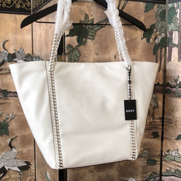 New…DKNY white shoulder bag…silver chains design front and back…lots of room - Picture 6 of 9